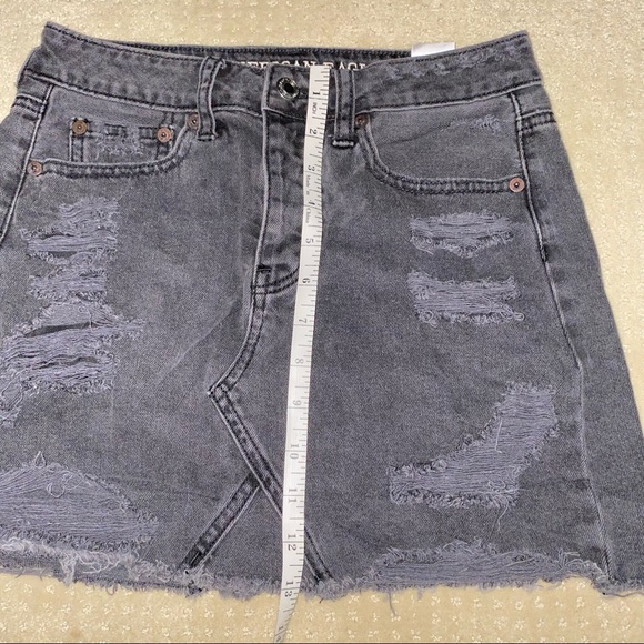 AMERICAN EAGLE Black Distressed Denim Mini Skirt - Picture 9 of 9